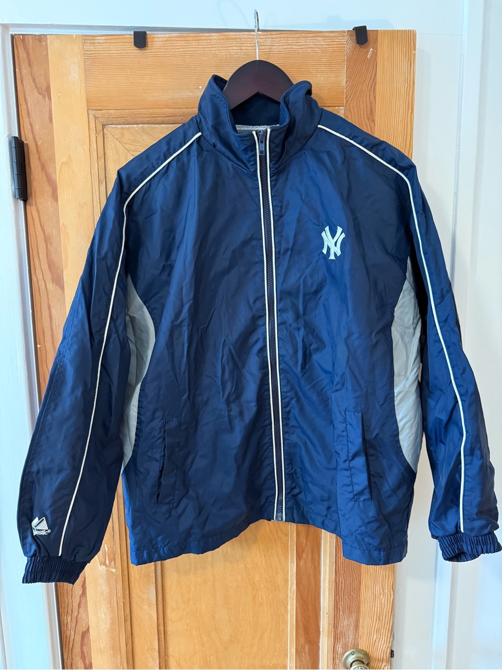 Vintage New York Yankees Majestic Baseball Full Zip Windbreaker Jacket Youth XL